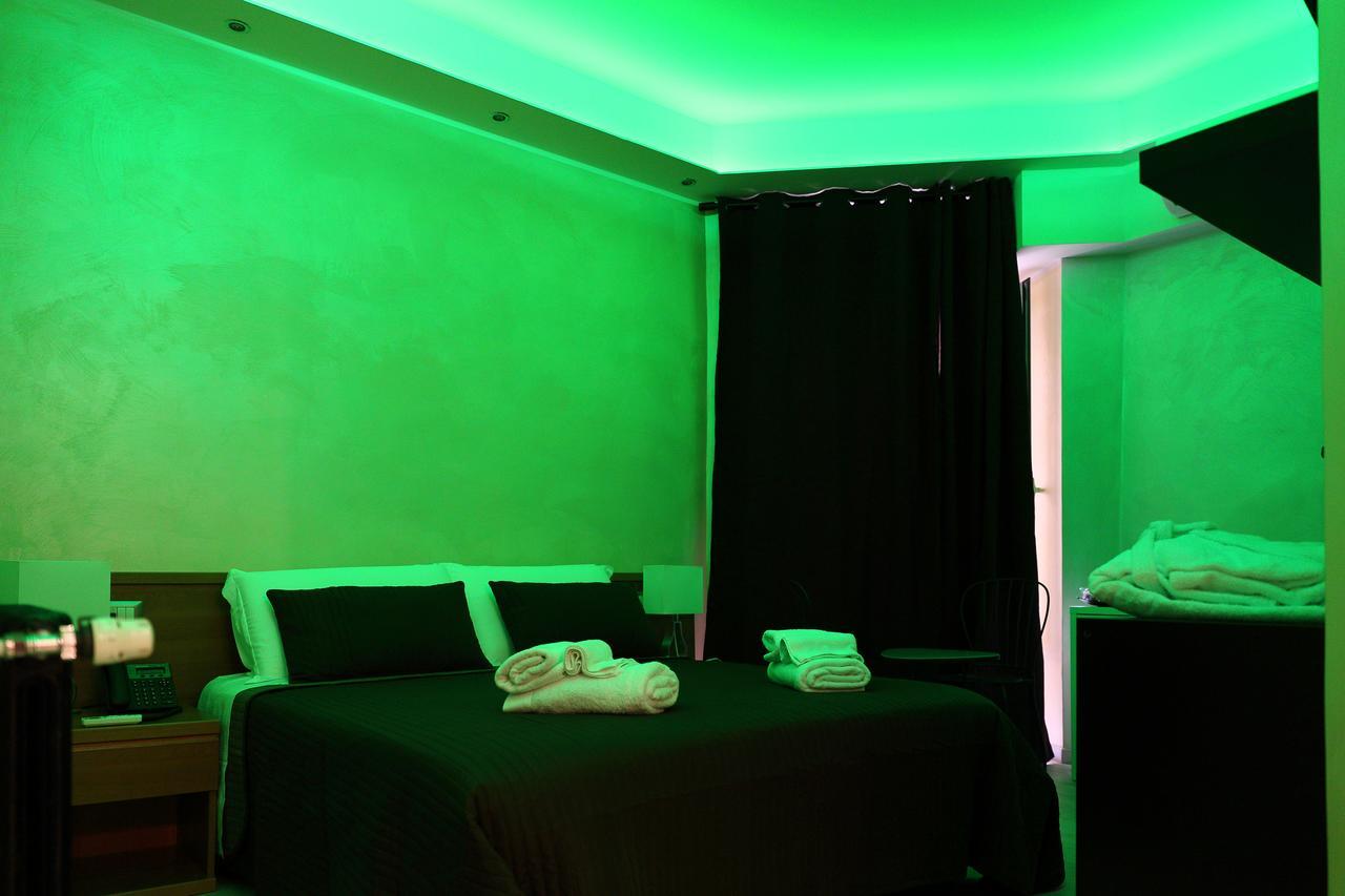 Mirko Luxury Inn Rom Exterior foto